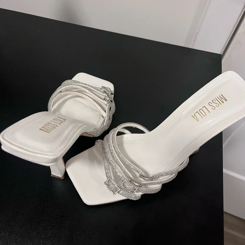 Miss Lola White Strappy Heels - Picture 4 of 4